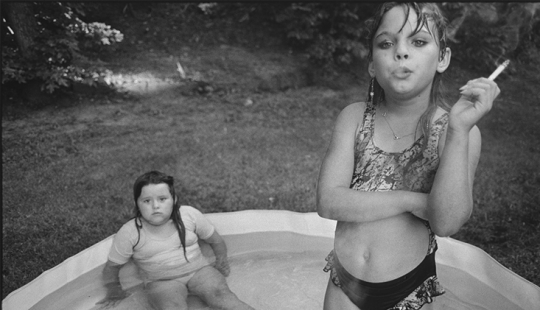 The story of the scandalous picture from Life magazine in 1990: how was the life of a smoking girl The story of the scandalous picture from Life magazine in 1990: how was the life of a smoking girl