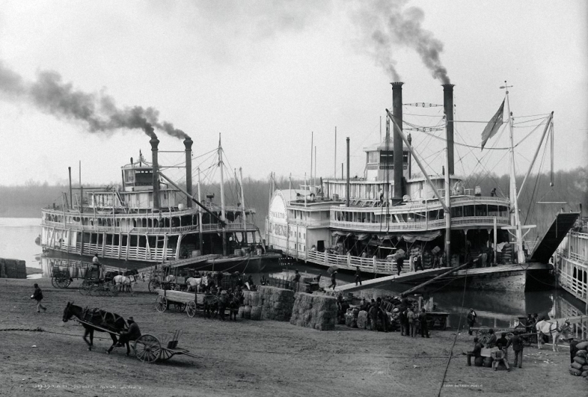 The very first color photographs of America