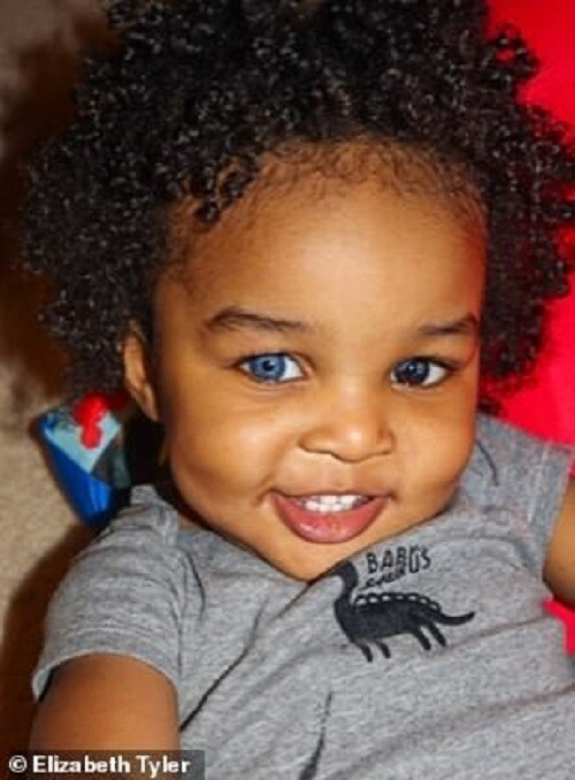 This American woman and her little son conquered the Internet with their unusual eyes This American woman and her little son conquered the Internet with their unusual eyes