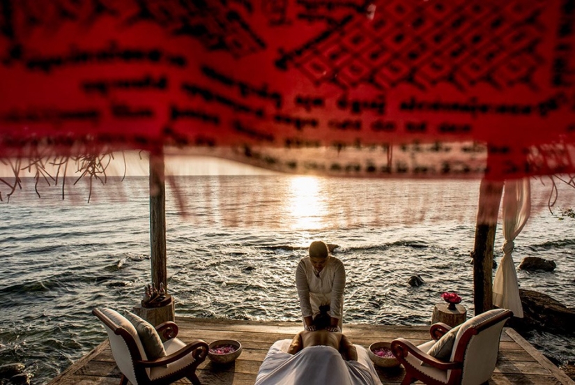 Those who do not have a billion can ... stay