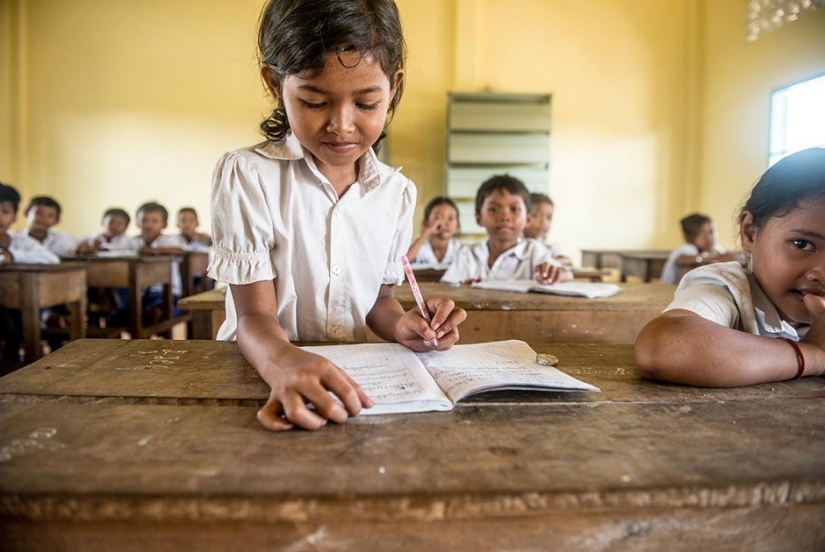 Those who do not have a billion can ... stay