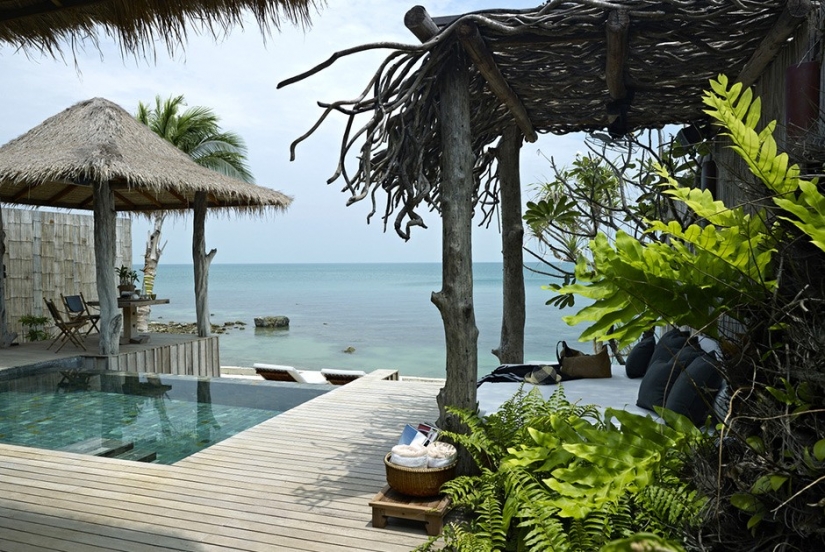 Those who do not have a billion can ... stay