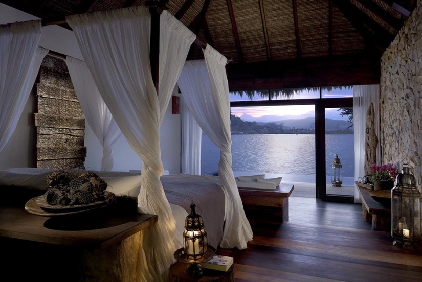 Those who do not have a billion can ... stay