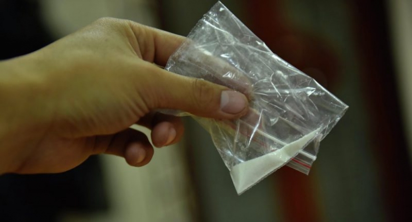 To give or not to give? Former policeman on bribes, extortion and "werewolves in uniform"