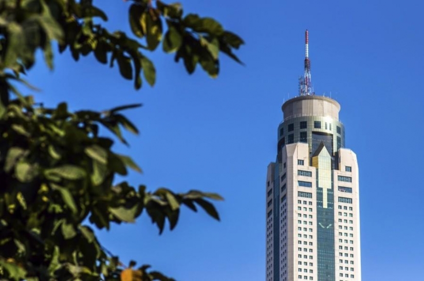 Top 15 the most impressive viewpoints in the world Top 15 the most impressive viewpoints in the world