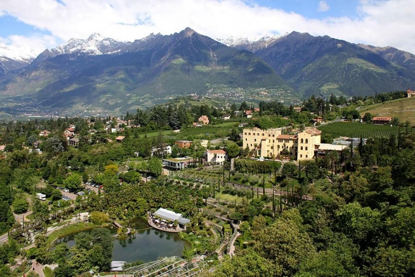 Top 15 the most impressive viewpoints in the world Top 15 the most impressive viewpoints in the world