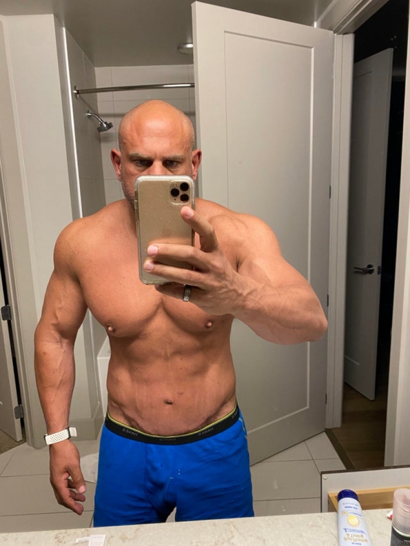 Transformación cardinal: Un hombre que pesa 174 kg ha perdido peso y ha cambiado más allá del reconocimiento