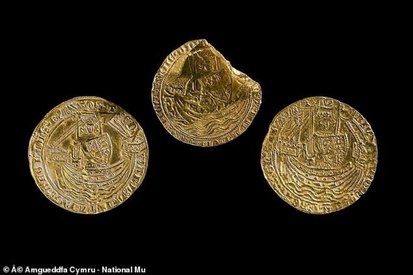 Treasure hunters found in Wales "ring of death"