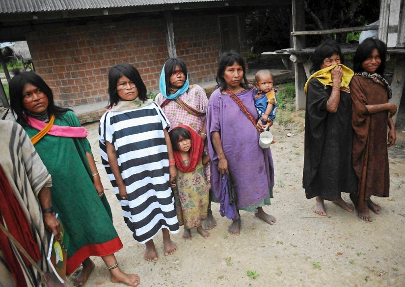 Tribus desconocidas: primer contacto con la civilización Tribus desconocidas: primer contacto con la civilización