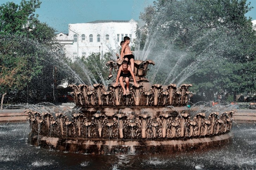 True Russia, "borrowed" Orenburg photographer Vugar Mamedzade