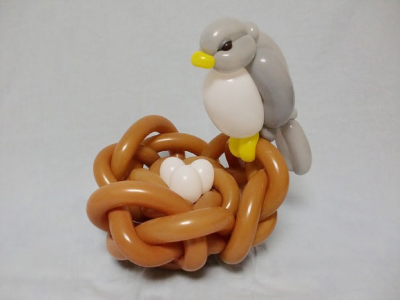 Twist, twirl, I want to cheat: Japanese creates realistic animal figures from balloons Twist, twirl, I want to cheat: Japanese creates realistic animal figures from balloons
