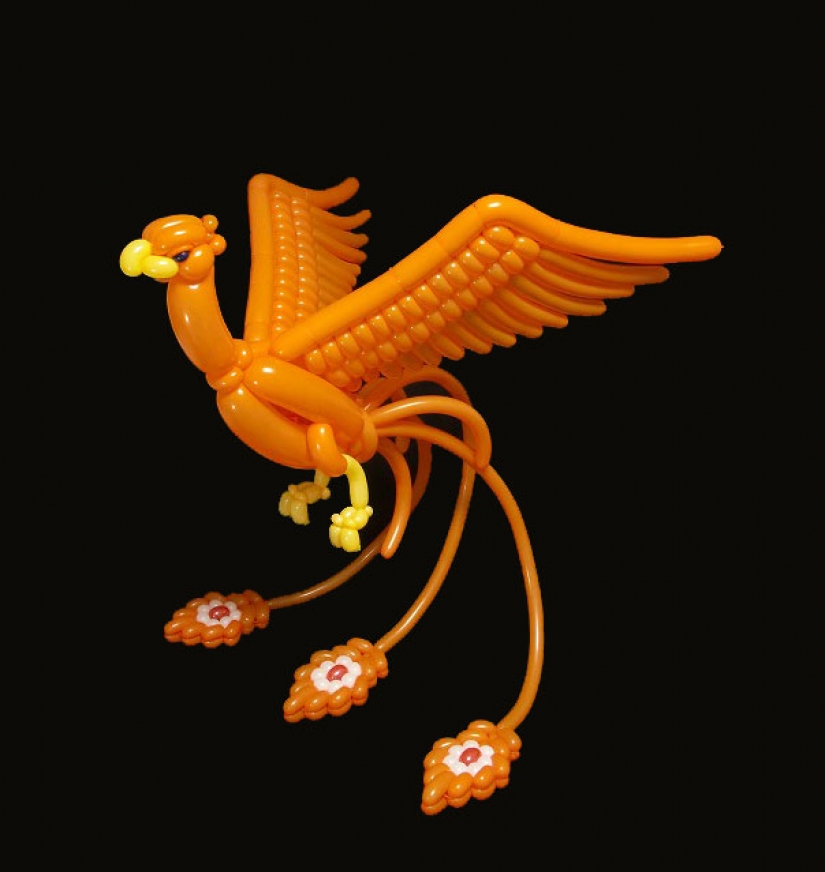 Twist, twirl, I want to cheat: Japanese creates realistic animal figures from balloons Twist, twirl, I want to cheat: Japanese creates realistic animal figures from balloons