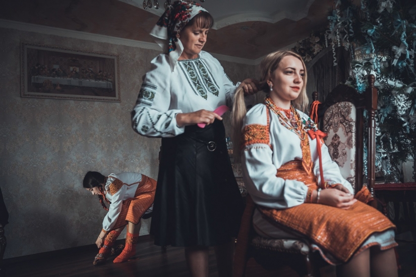 Ukraine through the eyes of a Dutchman: a terrific series of photos about life of Hutsuls Ukraine through the eyes of a Dutchman: a terrific series of photos about life of Hutsuls