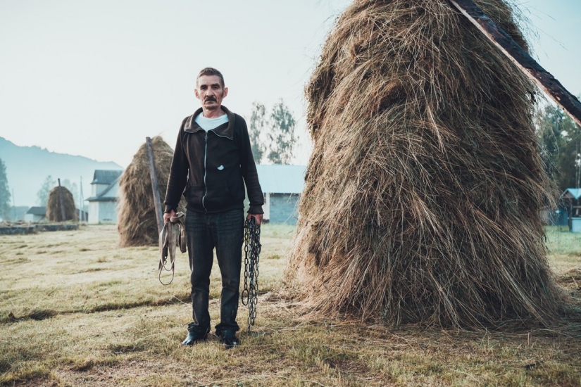 Ukraine through the eyes of a Dutchman: a terrific series of photos about life of Hutsuls Ukraine through the eyes of a Dutchman: a terrific series of photos about life of Hutsuls