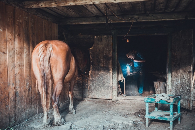 Ukraine through the eyes of a Dutchman: a terrific series of photos about life of Hutsuls Ukraine through the eyes of a Dutchman: a terrific series of photos about life of Hutsuls