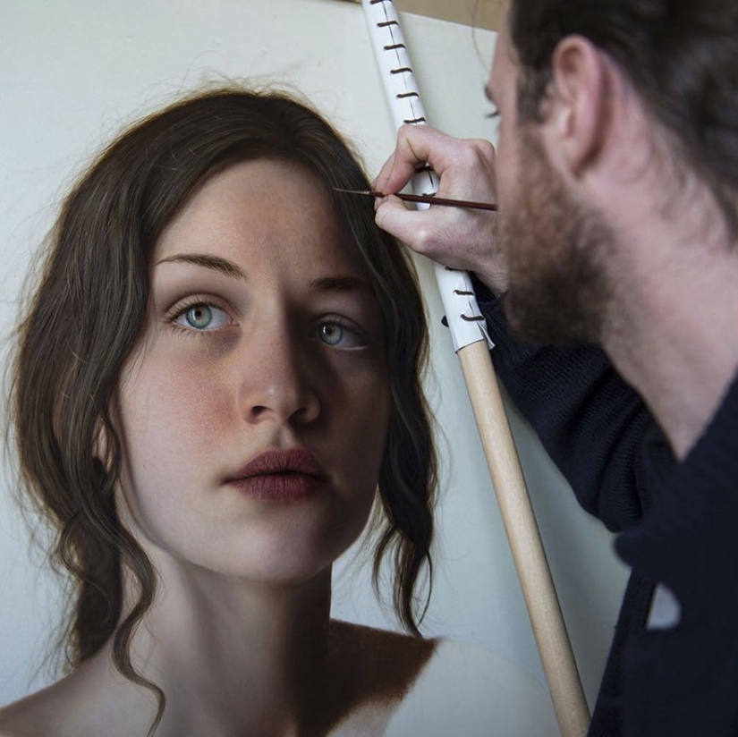 Ultra-realistic portraits with a pinch of the otherworldly by the artist Marco Grassi