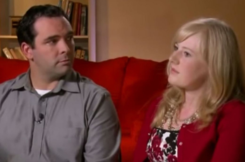 Un lío con un enano: una familia estadounidense está segura de que adoptaron a un psicópata adulto