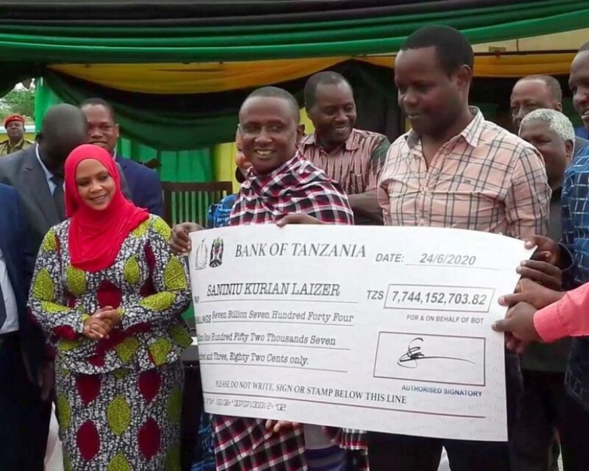 Un minero de Tanzania se convirtió en millonario gracias a las piedras encontradas