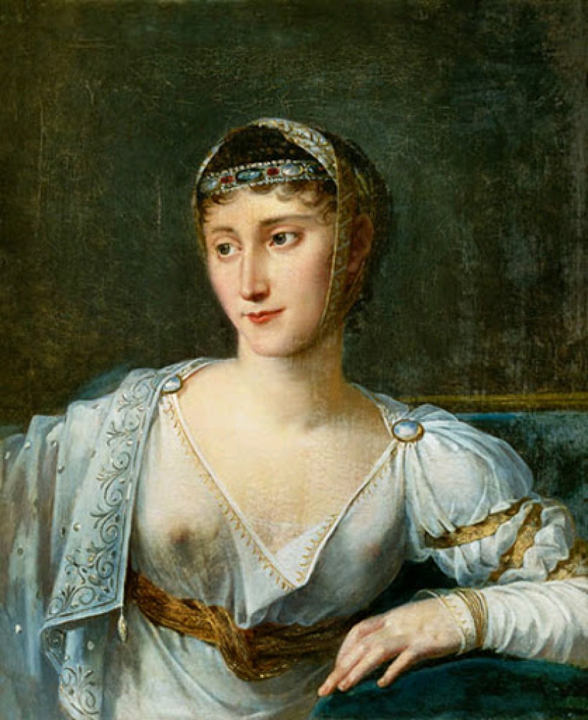 Un turista se acostó para hacerse una selfie en un museo italiano y rompió los dedos de una escultura de 200 años de antigüedad