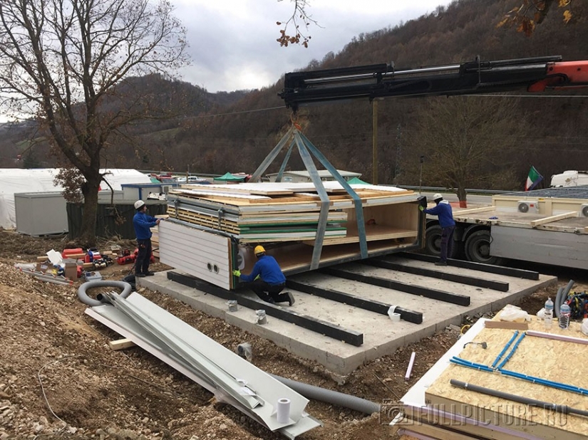 Una casa que tarda 6 horas en construirse Una casa que tarda 6 horas en construirse