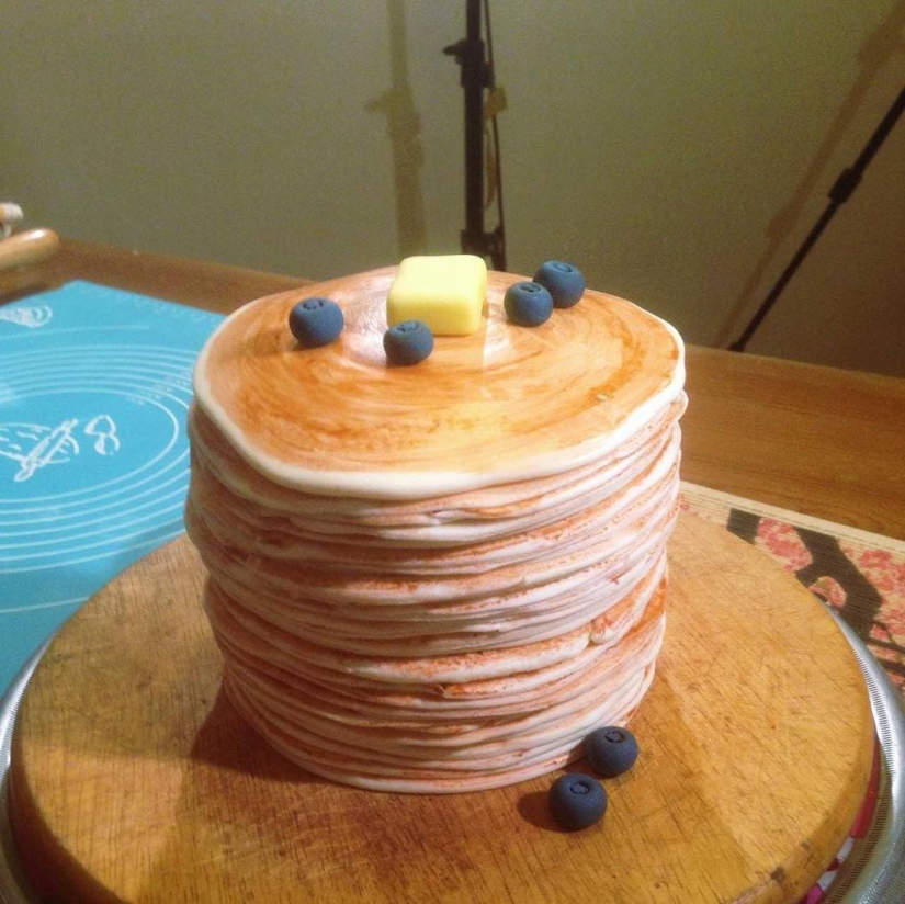 Una cuenca de olivier, albóndigas, una paloma muerta y otros pasteles irónicos de un chef de pastelería de San Petersburgo