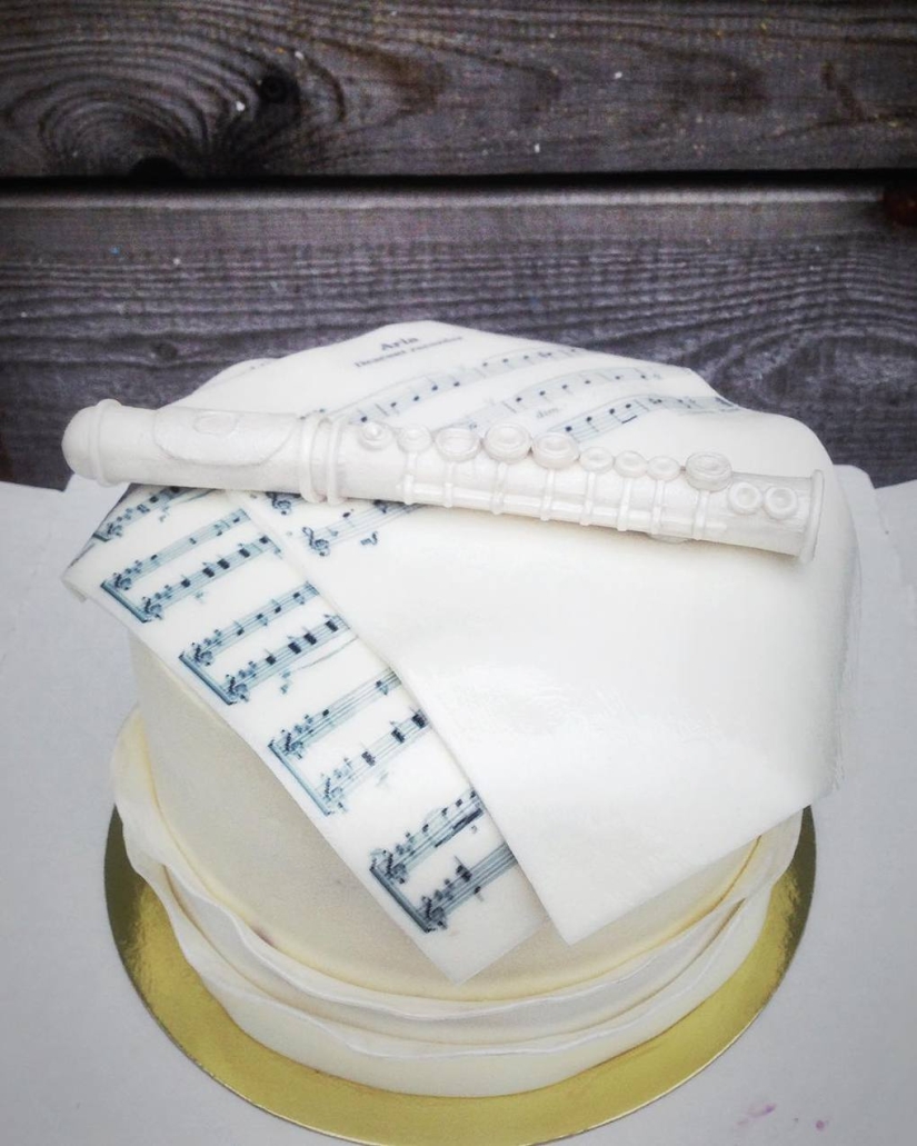 Una cuenca de olivier, albóndigas, una paloma muerta y otros pasteles irónicos de un chef de pastelería de San Petersburgo