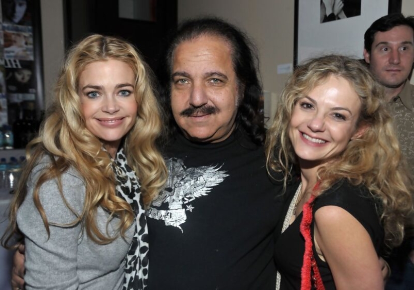 Una leyenda del porno y un violador? Ron Jeremy fue acusado de 20 cargos más de violación Una leyenda del porno y un violador? Ron Jeremy fue acusado de 20 cargos más de violación