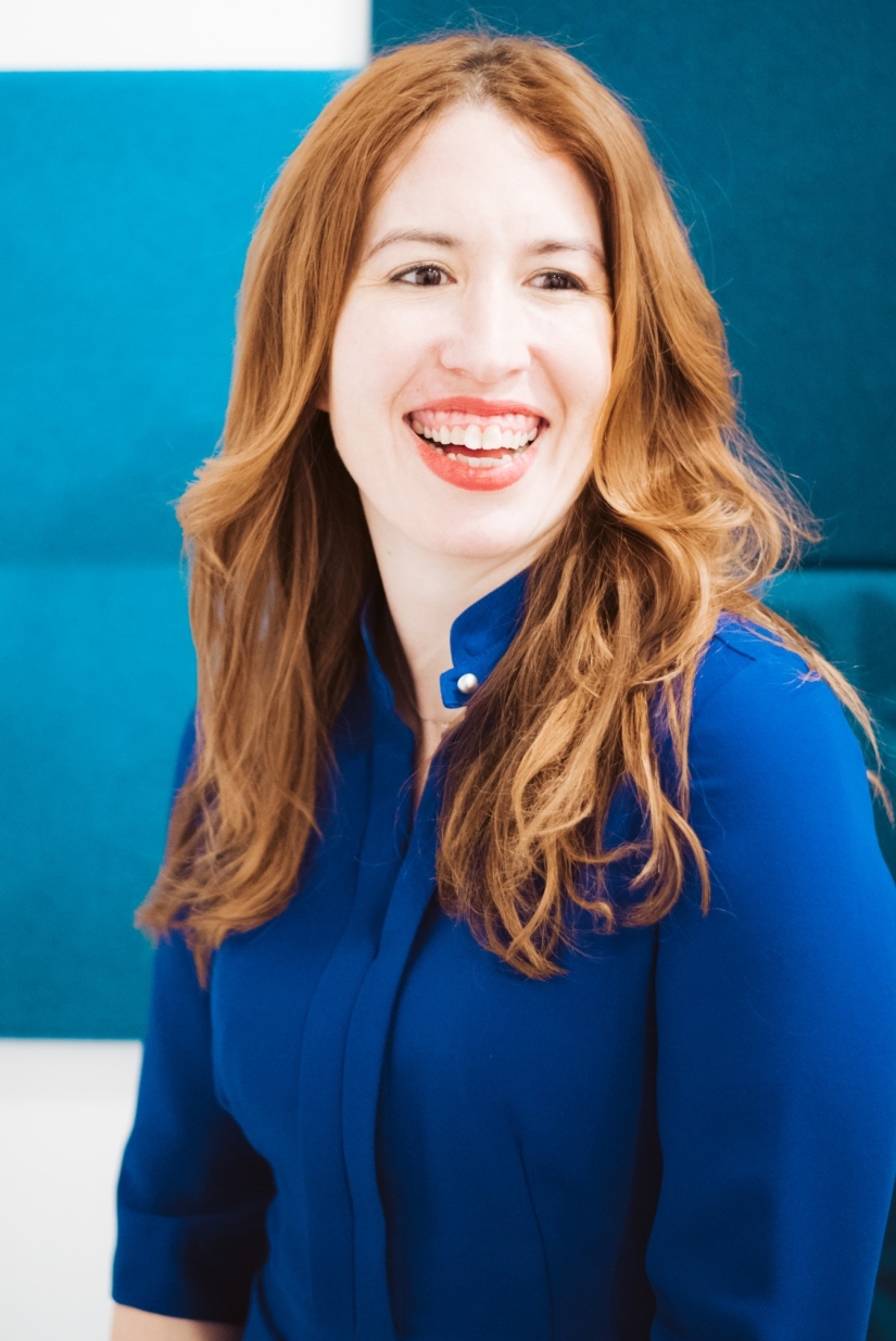 Una mujer británica se despertó desnuda junto a un extraño en un hotel, y cinco años más tarde lo llevó ante la justicia