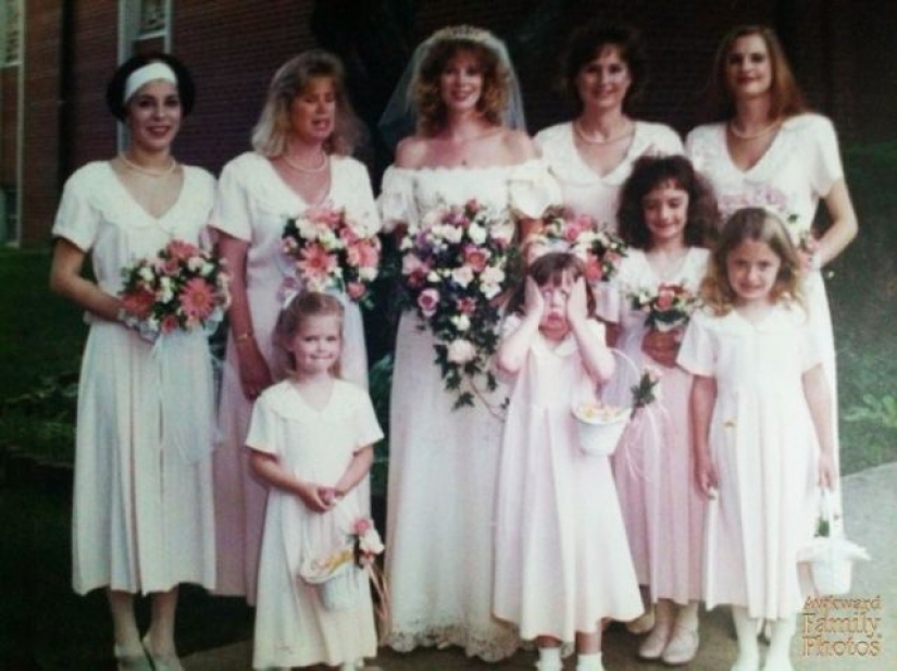 Unsuccessful wedding photos that would be a shame to show future children