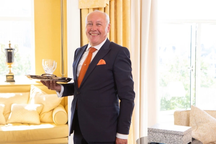 VIP luxury at the Savoy Hotel, the favorite hotel of the rich and famous