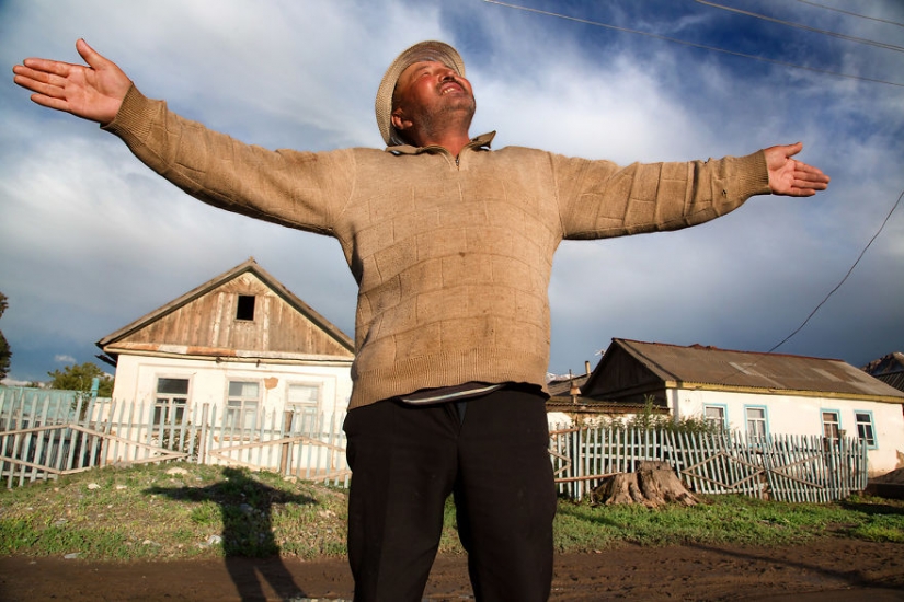 Viva diversidad de nacionalidades en los retratos de Pascal Mannarts Viva diversidad de nacionalidades en los retratos de Pascal Mannarts