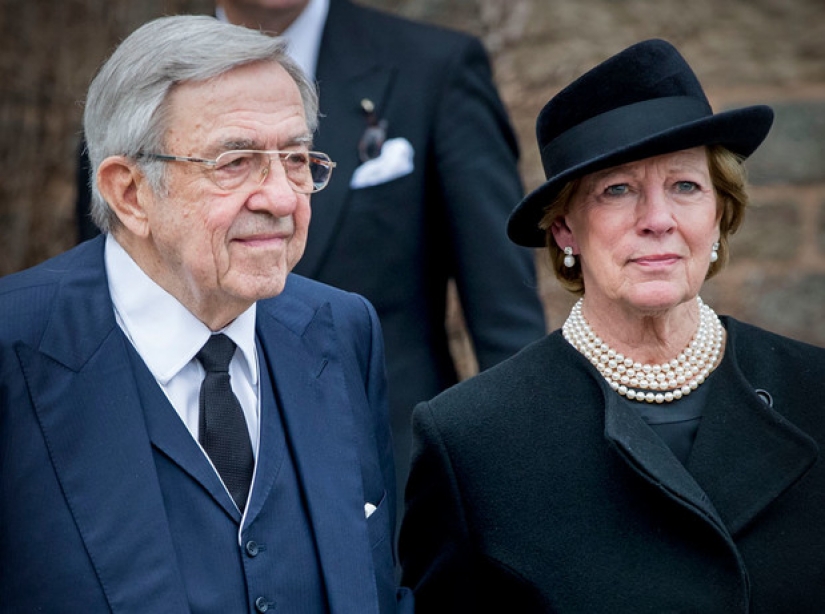 What do the modern descendants of the Romanovs look like?