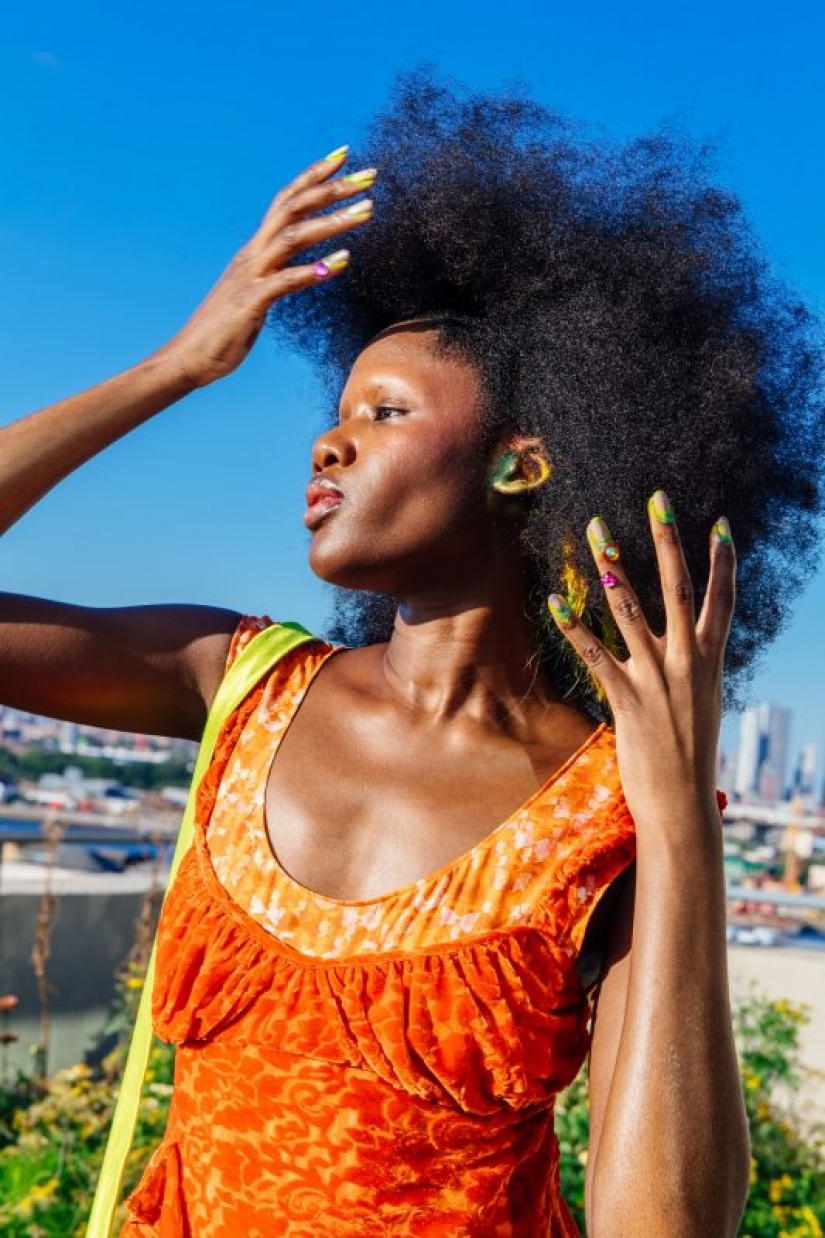 What does the new makeup trend — ear make-up look like