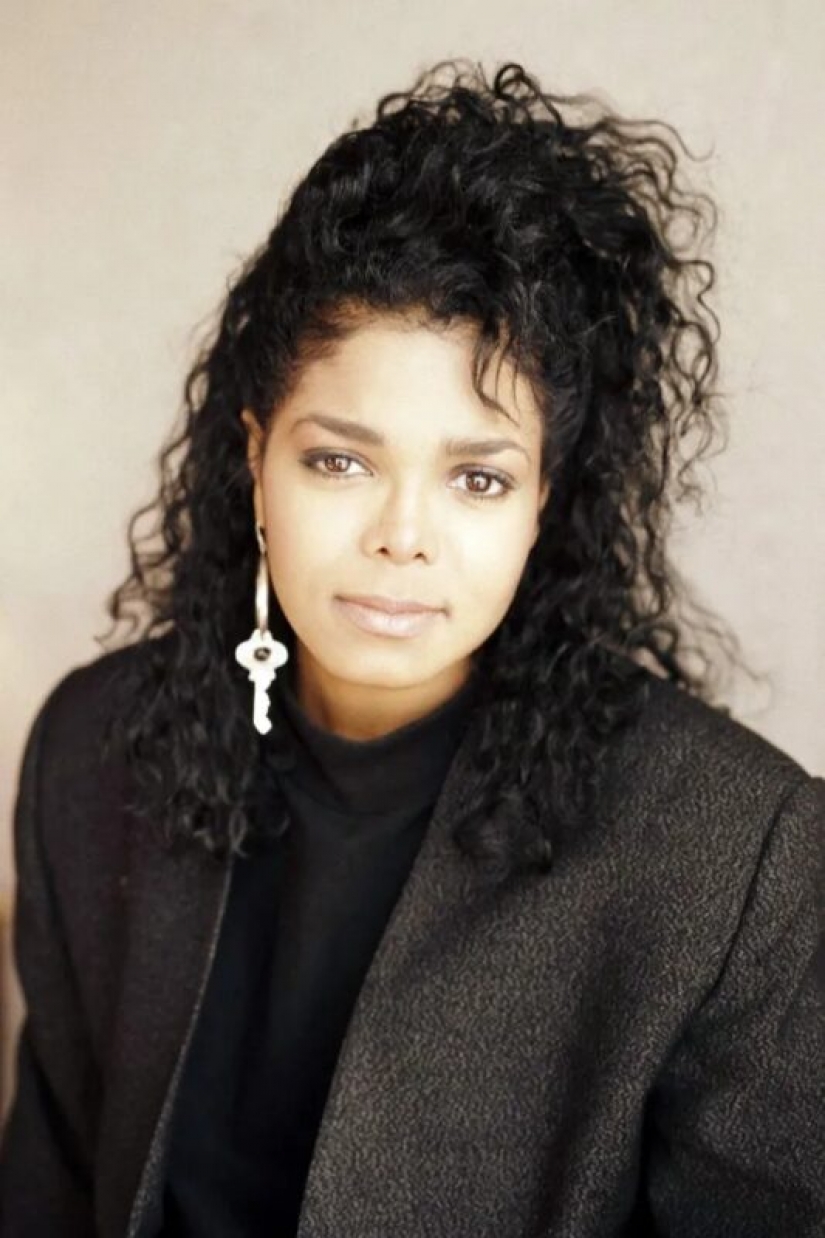 What hairstyle was in fashion in the year of your birth: the 50 most popular haircuts