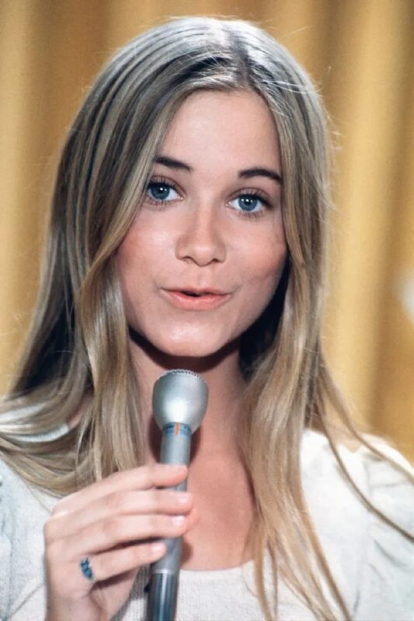 What hairstyle was in fashion in the year of your birth: the 50 most popular haircuts