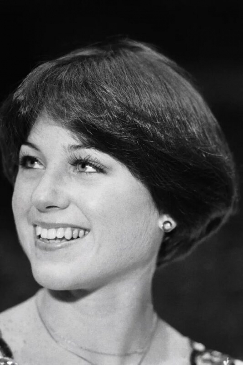 What hairstyle was in fashion in the year of your birth: the 50 most popular haircuts