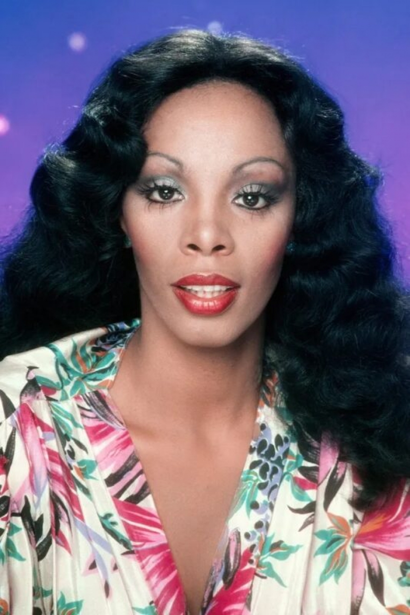 What hairstyle was in fashion in the year of your birth: the 50 most popular haircuts