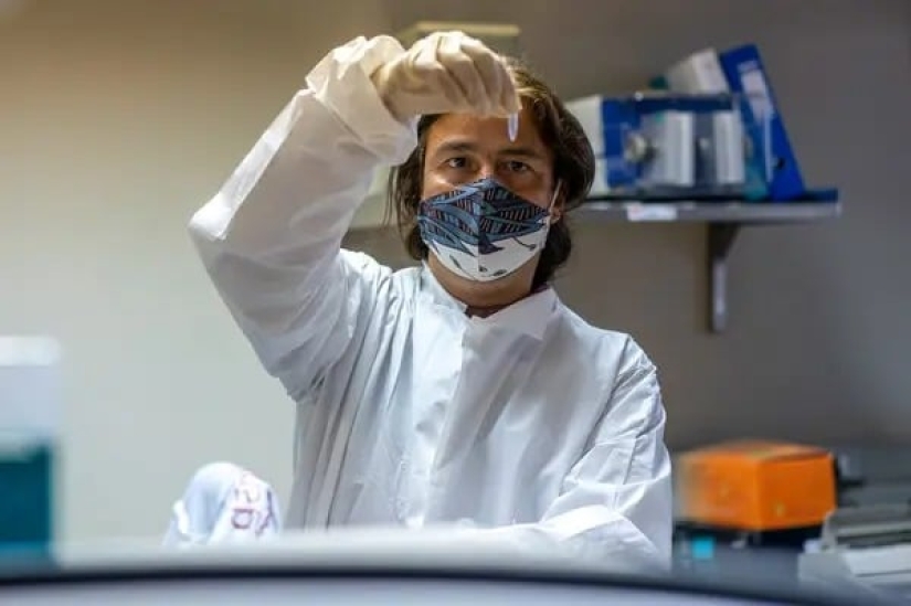 What is omicron - a new strain of covid with unusual symptoms