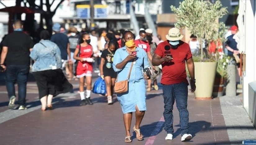 What is omicron - a new strain of covid with unusual symptoms