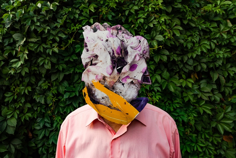 "What will remain after me": a poignant photo project by the St. Petersburg artist Irina Heinz