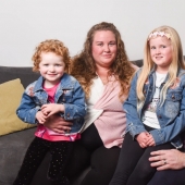 Who does not work, he does not eat: how in a British family, daughters are taught to work from early childhood