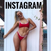 Why all these ideals? Fitness blogger Shows that Belly Creases are Normal
