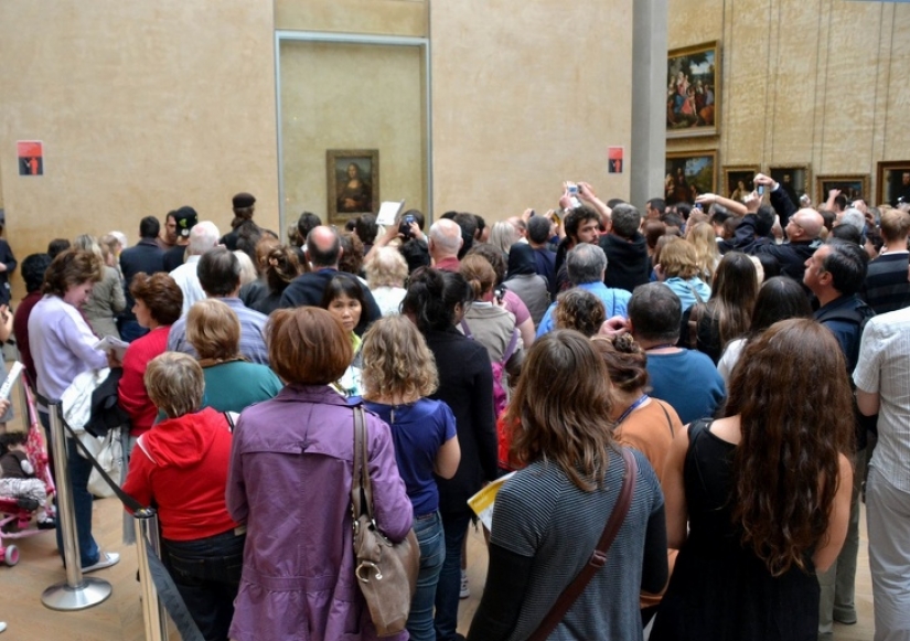 Why are tourists disappointed in Paris? Why are tourists disappointed in Paris?