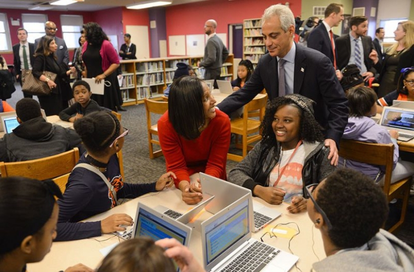 Why do they allocate investments of 20 thousand dollars to elementary school students in Chicago