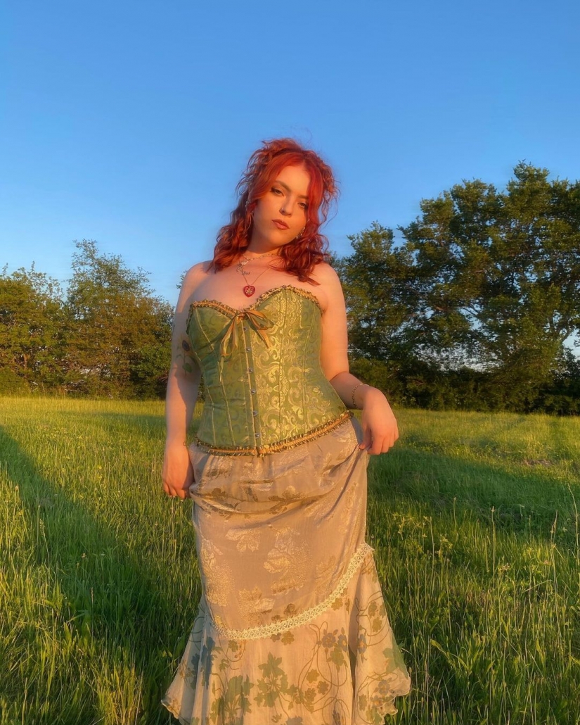 With a sagging belly, but high self-esteem: Liberated Jessica Blair and her photos in lingerie With a sagging belly, but high self-esteem: Liberated Jessica Blair and her photos in lingerie