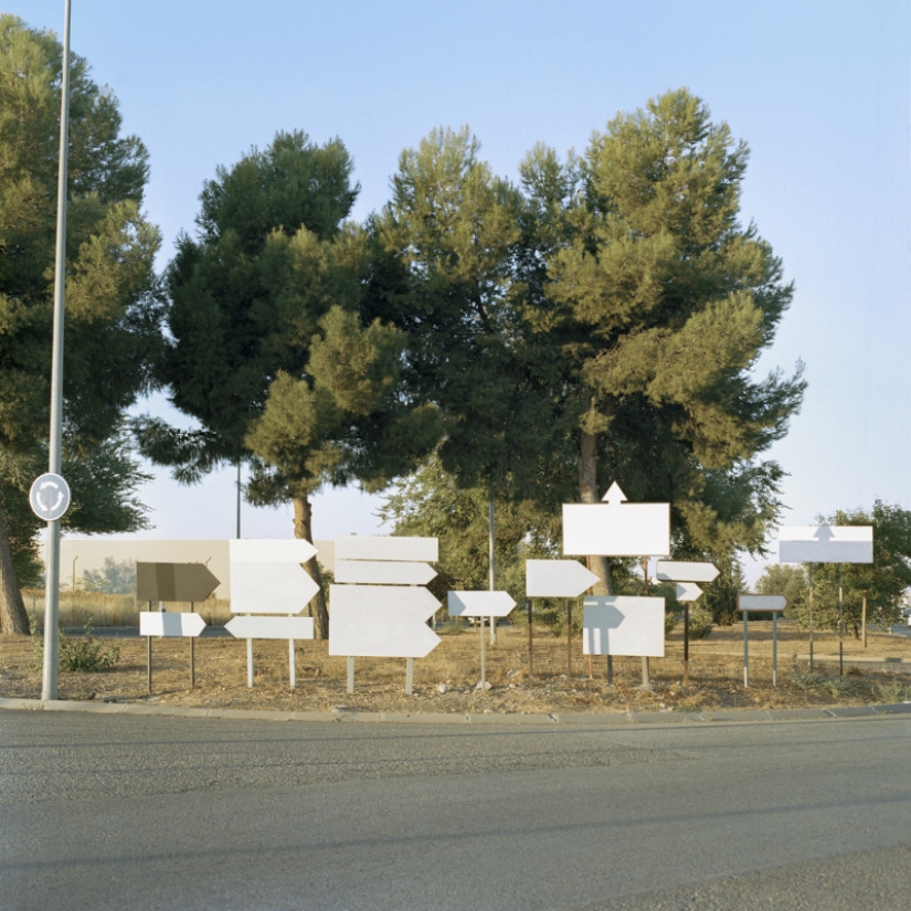 "You don't have Adblock!": the artist imagined what life would look like without advertising "You don't have Adblock!": the artist imagined what life would look like without advertising