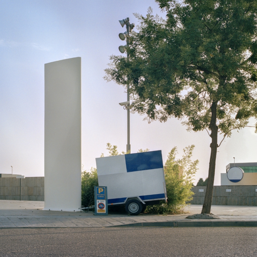 "You don't have Adblock!": the artist imagined what life would look like without advertising "You don't have Adblock!": the artist imagined what life would look like without advertising