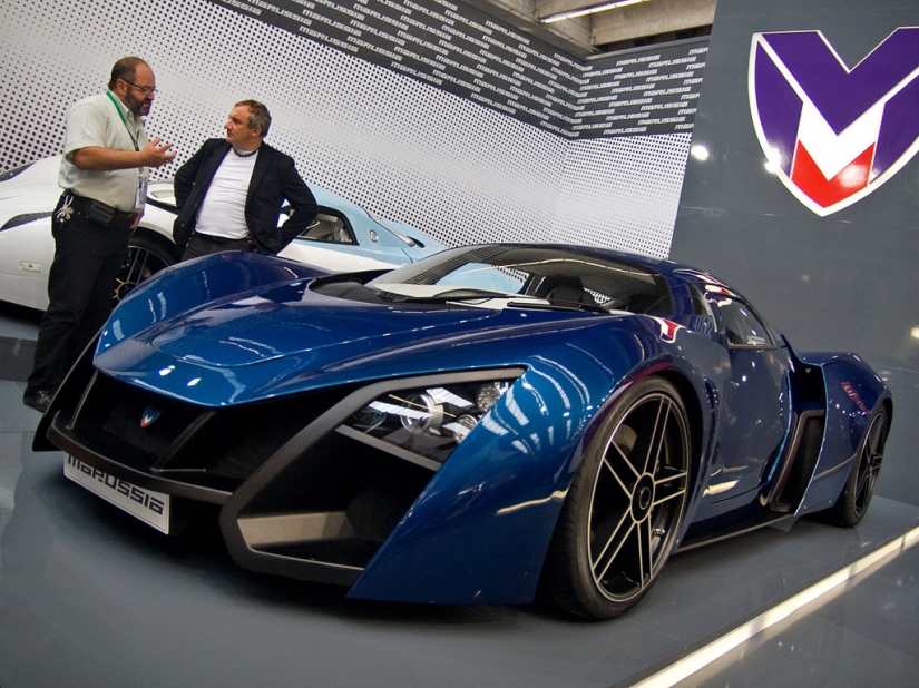 10 Cars Inspired by Airplanes