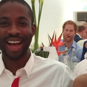 10 celebrity photobombs you should see