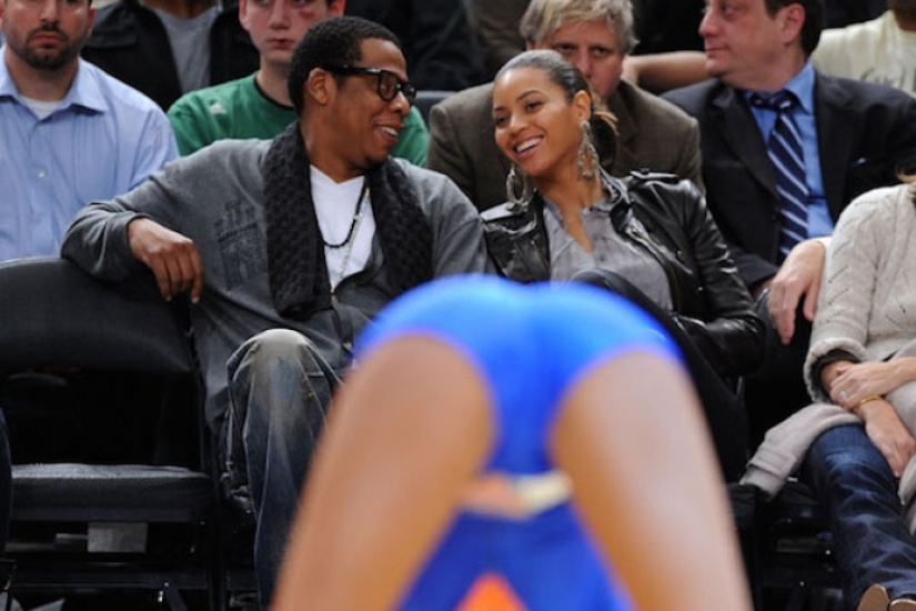 10 celebrity photobombs you should see